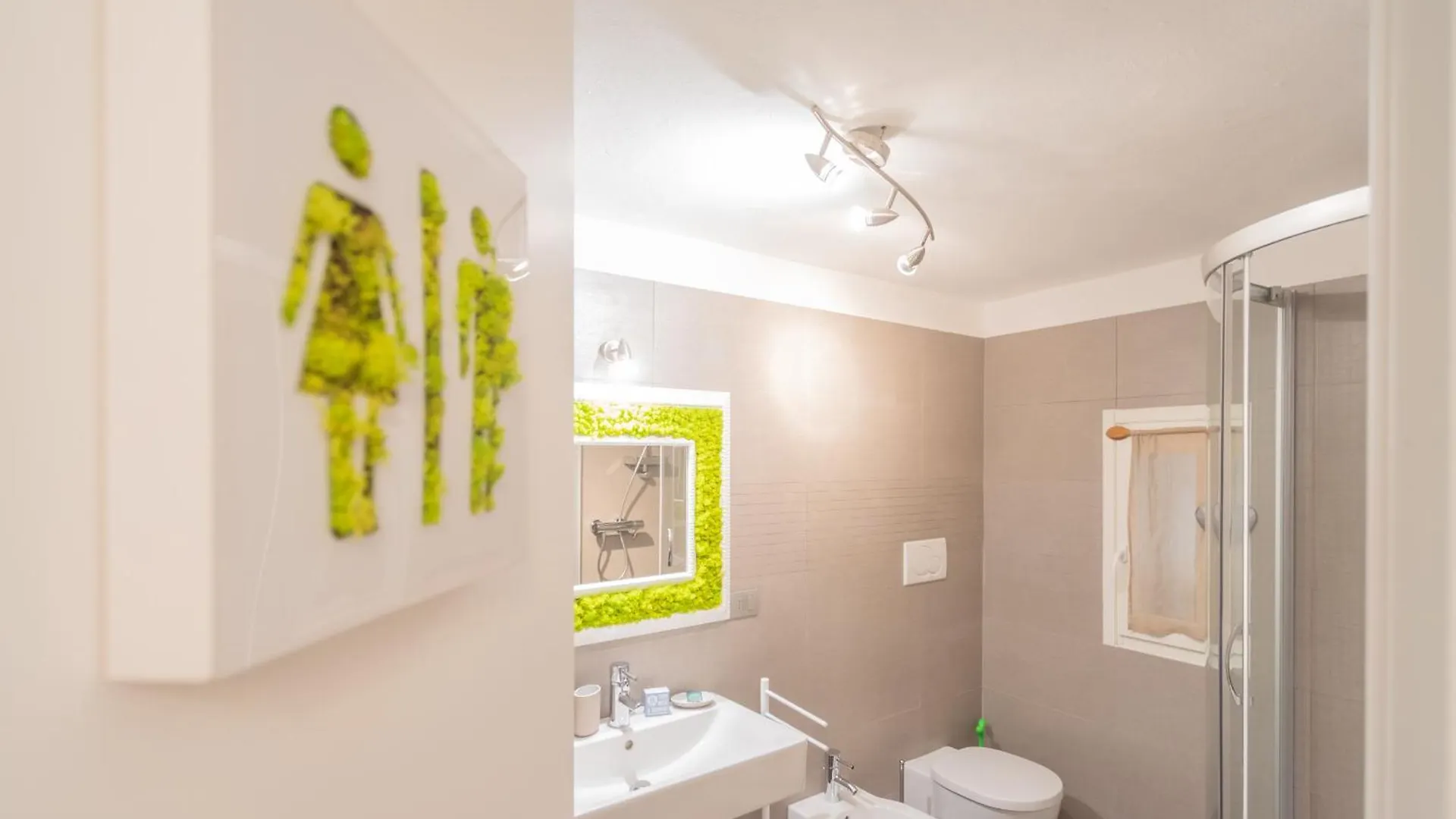 The Green Nest By Lake Como By Rent All Como Blevio