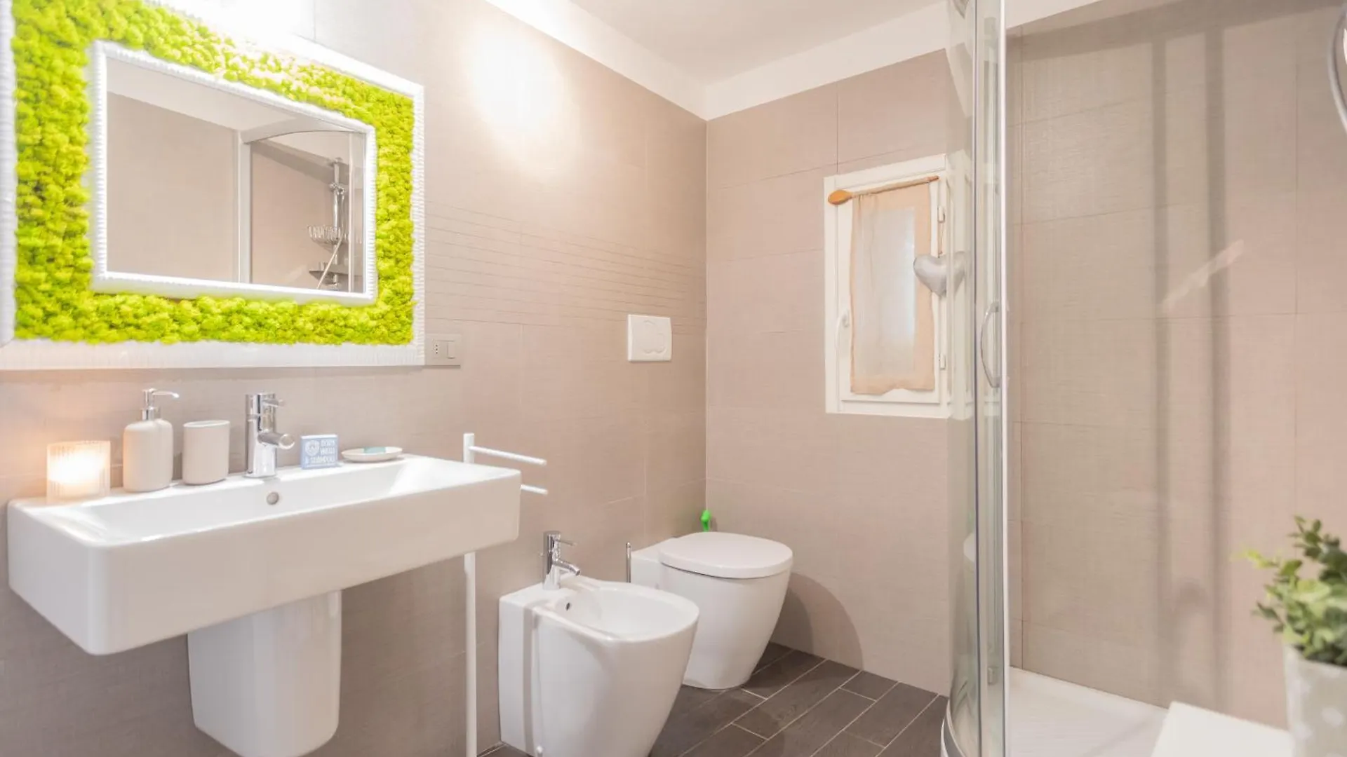 The Green Nest By Lake Como By Rent All Como Blevio Włochy