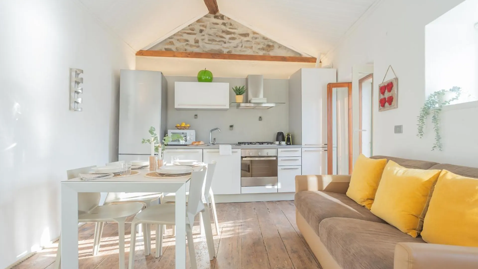 The Green Nest By Lake Como By Rent All Como Blevio 0*,  Włochy