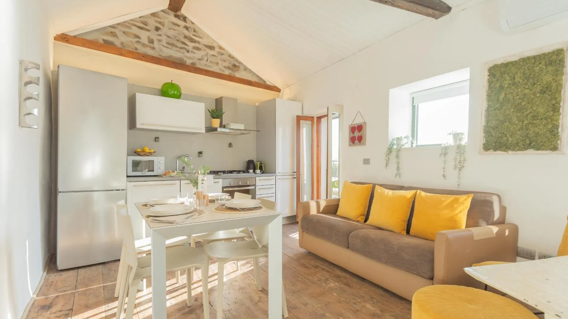 The Green Nest By Lake Como By Rent All Como Blevio Apartament