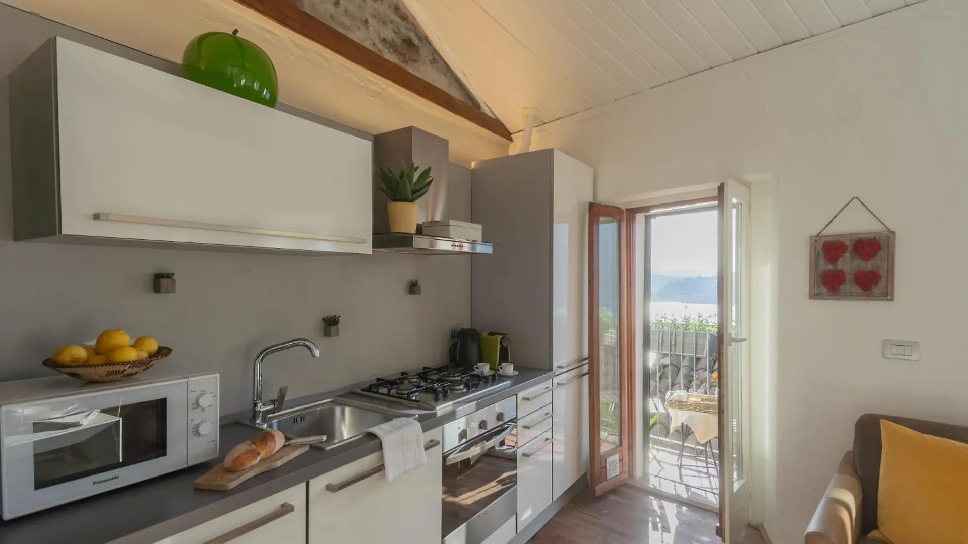 The Green Nest By Lake Como By Rent All Como Blevio 0*,