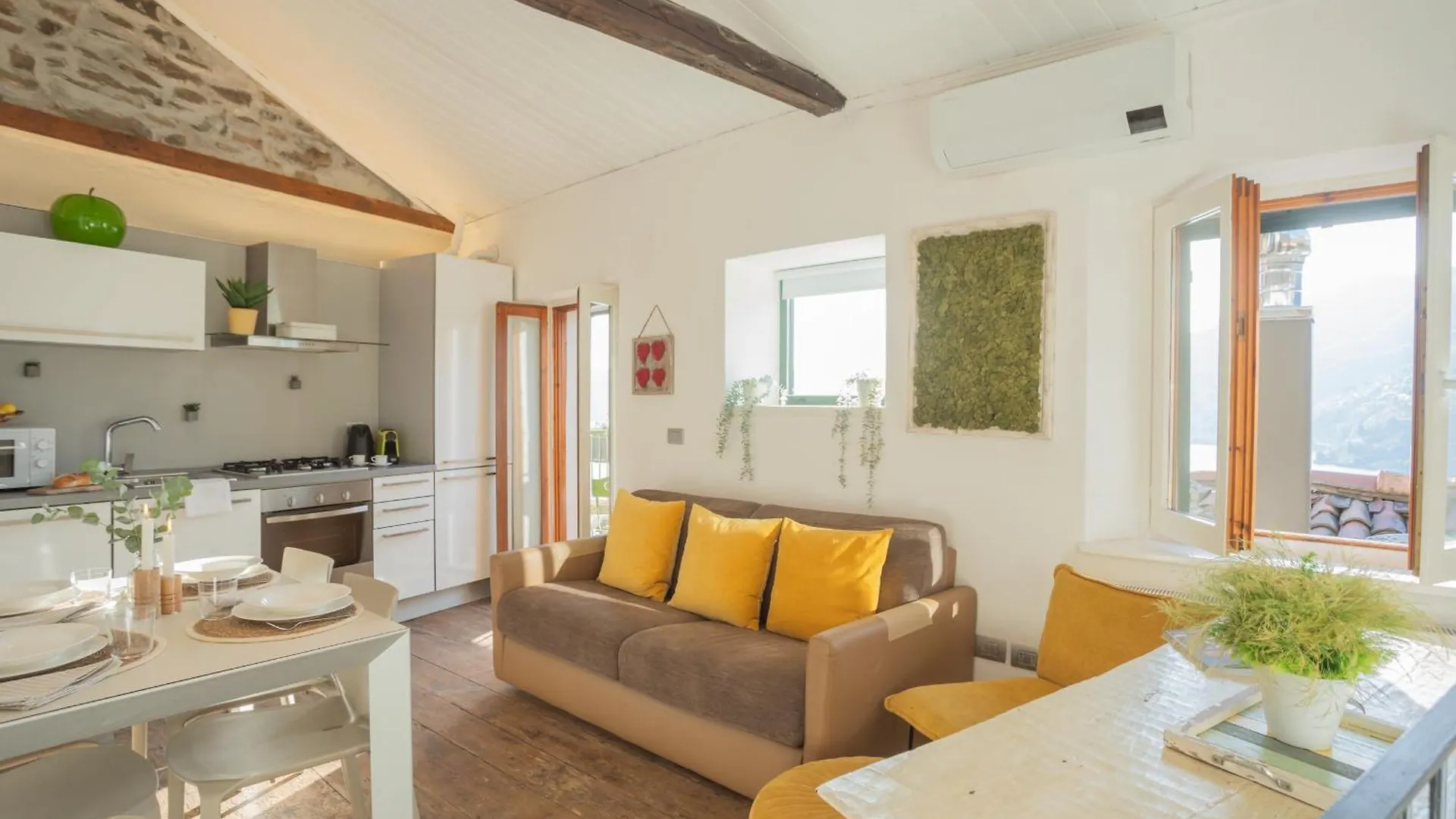The Green Nest By Lake Como By Rent All Como Blevio Διαμέρισμα